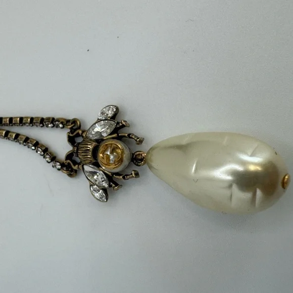 Gucci Gold-tone, crystal and faux pearl necklace - Picture 11 of 14